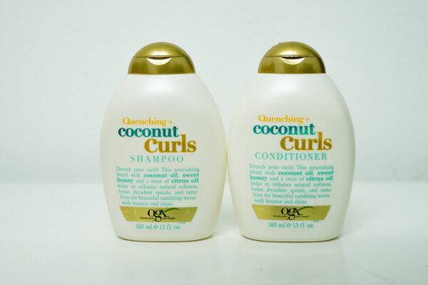 Champú y Acondicionador OGX Quenching + Coconut Curls